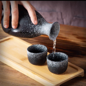MT09706 VASO DE SAKE CERAMICA 35ML NEGRO Y BLANCO