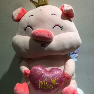 Chancho con corazón y corona