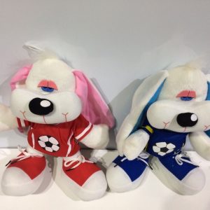 Conejo paton 2 colores con ropa y pelota