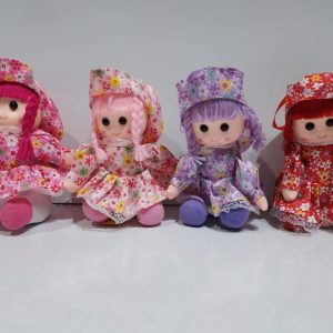 Muñeca sentada 17cm 4 colores