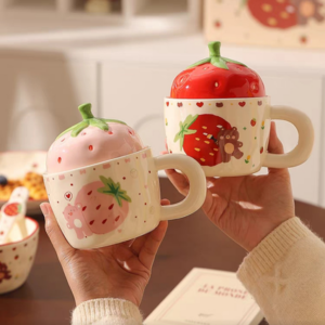 TAZA CERAMICA FRUTILLA Y OSO