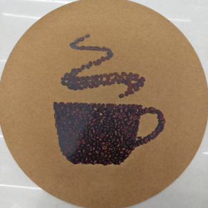 INDIVIDUAL REDONDO DE CORCHO CON DISEÑO 38CM X 38CM, TAZA DE CAFE, BORDE SELLADO - X2