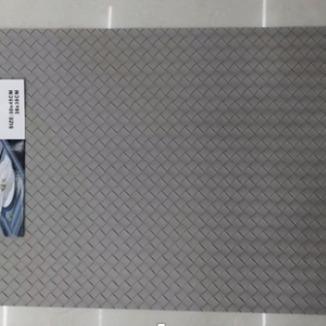 INDIVIDUAL CON DISEÑO GRIS 30CM X 45CM - X6