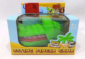 BITING FINGER COCODRILE MUERDE (15CM X 12.5CM X 8.5CM)