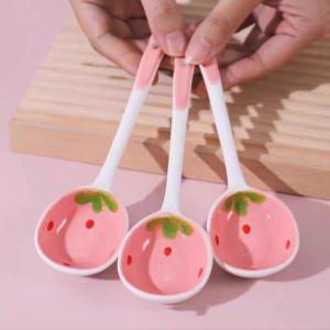 CUCHARA CERAMICA CHICA FRUTILLA