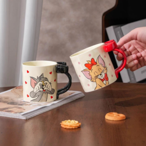 TAZA CERAMICA GATO Y RATON CON MOÑO