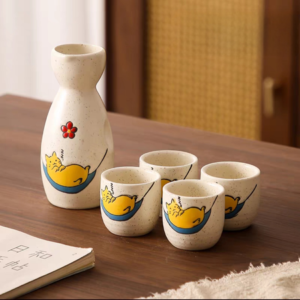 SET DE SAKE CERAMICA GATO AMARILLO SIN BANDEJA CON 4 VASOS