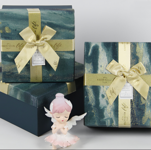 SET DE CAJA REGALO X 3 CUADRADO 19.5CM X 19.5CM X 9.5CM, 17.5CM X 17.5CM X 8CM, 15.5CM X 15.5CM X 6.5CM