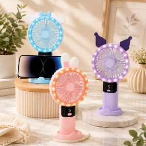 VENTILADOR PORTÁTIL CON LUZ LED Y DISEÑO KAWAII