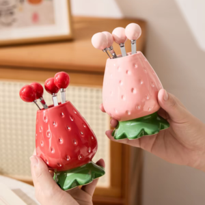 SET DE PINCHES PARA PICADA FRUTILLA